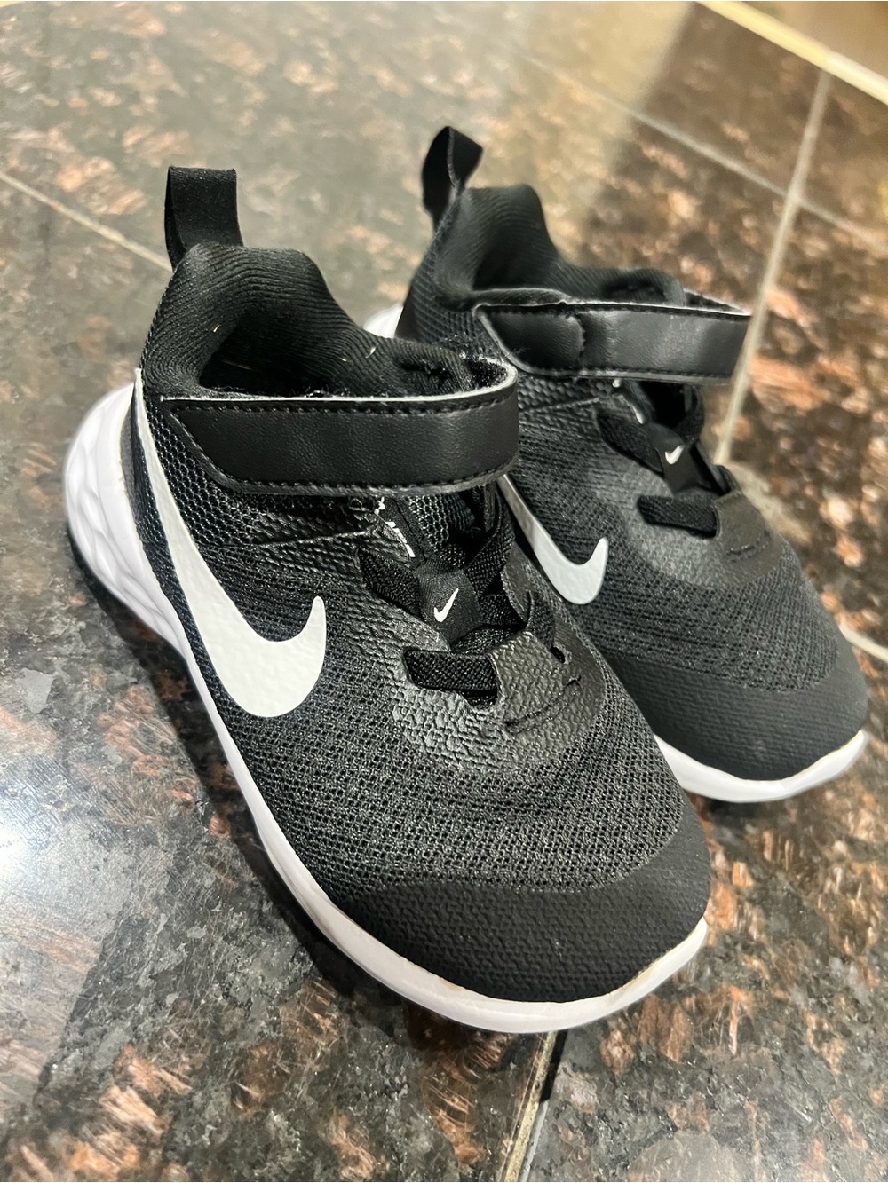 Nike Kids Black and White Mesh Hook-and-Loop Sneakers
